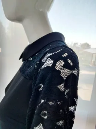 Vestido negro encaje y crepé manga larga