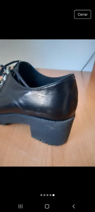 Zapatos negros Fórmula Joven.