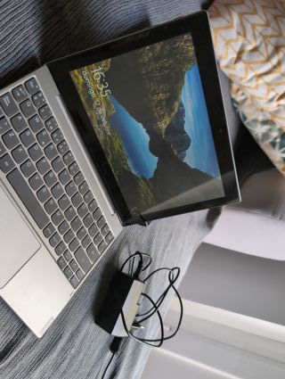Lenovo MIIX 320-10ICR Plata