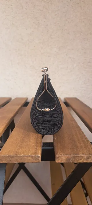 Bolso de mano negro
