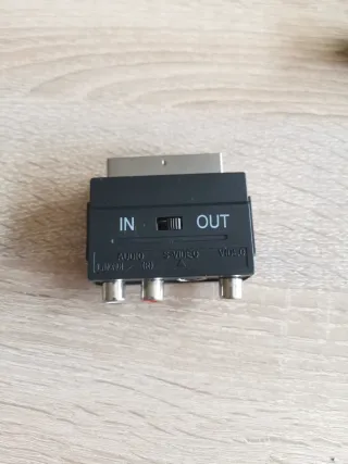 Nintendo 64 grigio con controller, memoria e 3 giochi.