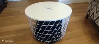 MESA AUXILIAR REDONDA CON ALMACENAJE.
IMPECABLE.
