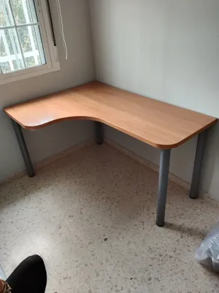 Mesa escritorio esquinera madera y metal