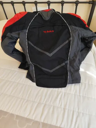 Chaqueta Moto Mujer BKS Negra Roja