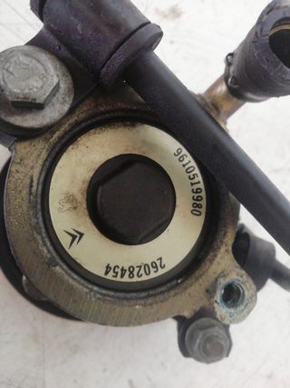 BOMBA DIRECCION PEUGEOT 306 BERLINA 4 PUERTAS (S1)
