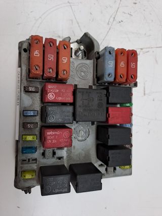 CAJA RELES / FUSIBLES ALFA ROMEO GT (125)