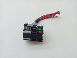 CAJA RELES / FUSIBLES SMART FORFOUR (4)
