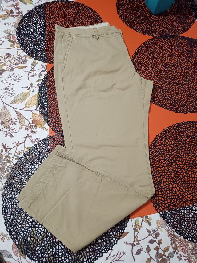 Pantalón beige Texbasic Talla 48
