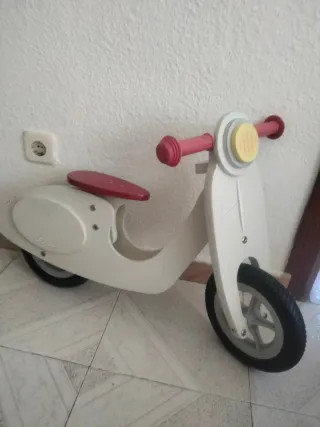 Bicicleta de madera para niños