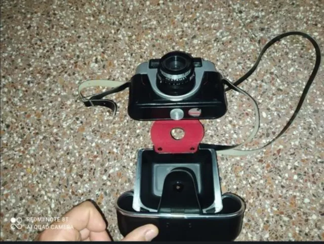Cámara de fotos antigua Regula