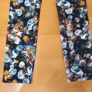 Pantalón Zara estampado floral