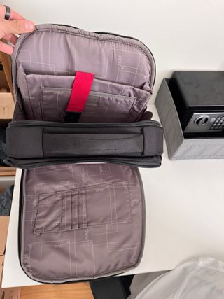 Mochila Velez Negra y Marrón para Portátil