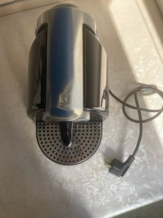 Cafetera Krups Nespresso Negra