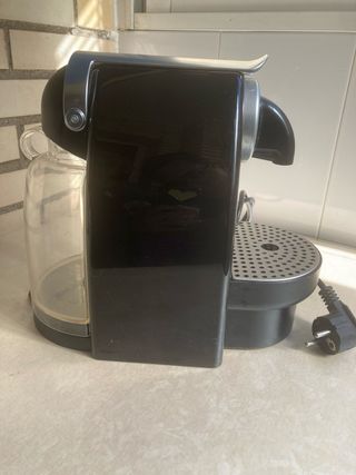 Cafetera Krups Nespresso Negra