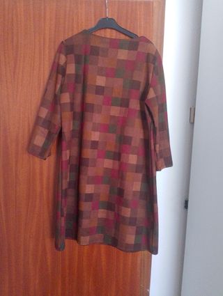 Vestido de invierno cuadros marrón y rojo
