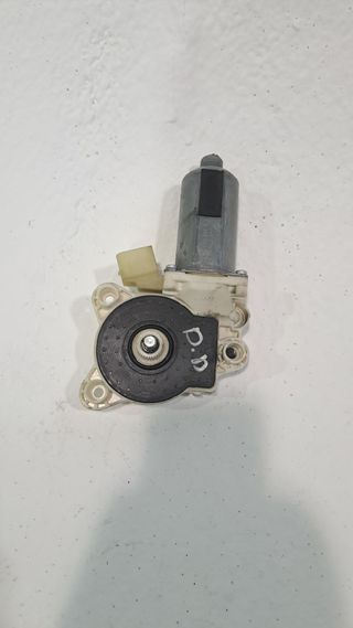 MOTOR ELEVALUNAS DELANTERO DERECHO MERCEDES-BENZ CLK (C209)