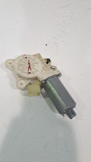 MOTOR ELEVALUNAS DELANTERO DERECHO MERCEDES-BENZ CLK (C209)