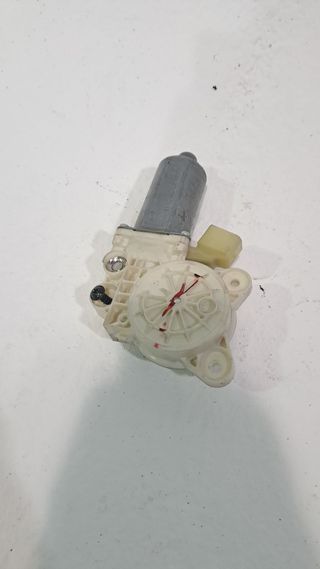 MOTOR ELEVALUNAS DELANTERO DERECHO MERCEDES-BENZ CLK (C209)