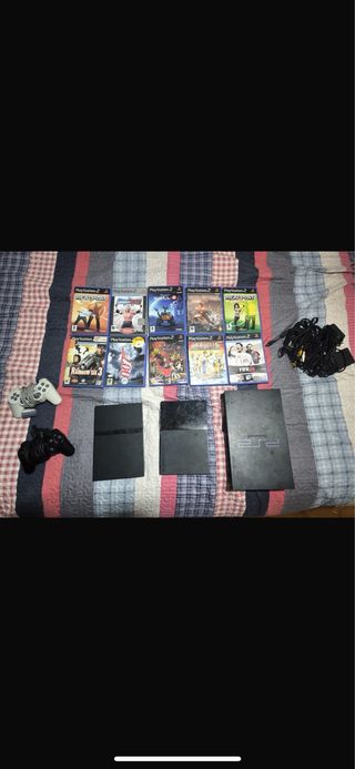 Lote PlayStation 2 (PS2) con juegos y mandos