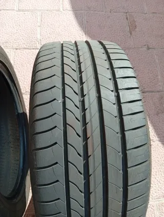 Neumáticos 245/45 R17 99W
