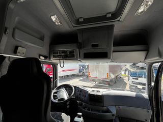 CAMIÓN MERCEDES-BENZ AXOR BUEETEC4 1833 2008