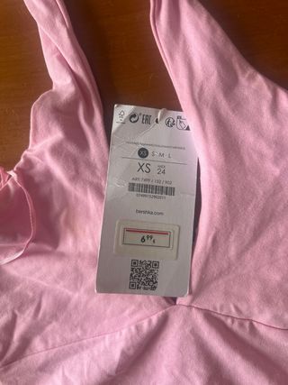 Top Corto Rosa Bershka Talla XS