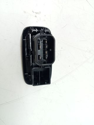MANDO ELEVALUNAS DELANTERO DERECHO FORD KA+