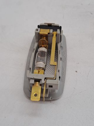 LUZ INTERIOR KIA NIRO (17)