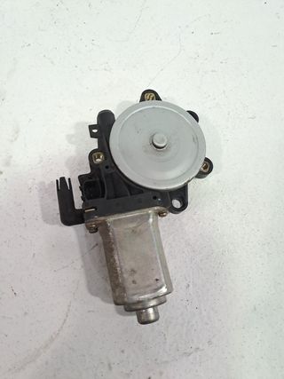 MOTOR ELEVALUNAS TRASERO IZQUIERDO NISSAN X-TRAIL (T31)