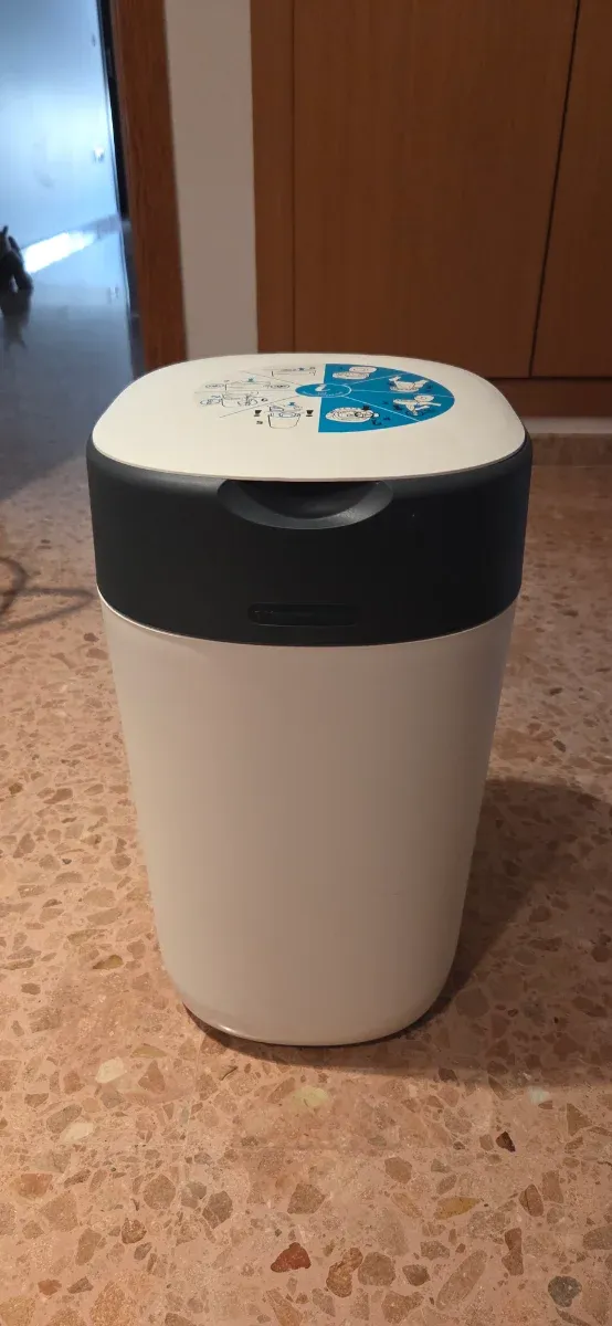 Contenedor de pañales Tommee Tippee