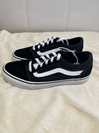 Zapatillas Vans Talla 40 en muy buen estado