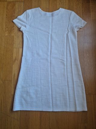 Vestido blanco Stradivarius manga corta