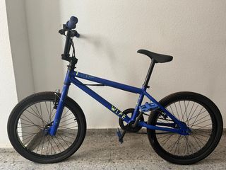 Bicicleta BMX azul