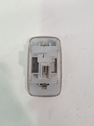 LUZ INTERIOR RENAULT KOLEOS (2)