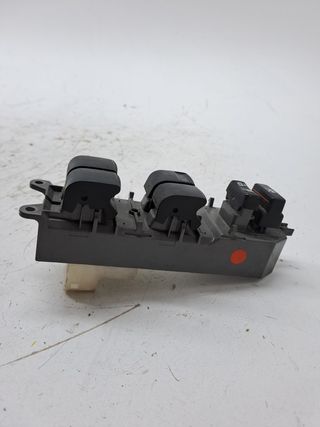 MANDO ELEVALUNAS DELANTERO IZQUIERDO TOYOTA YARIS (9)