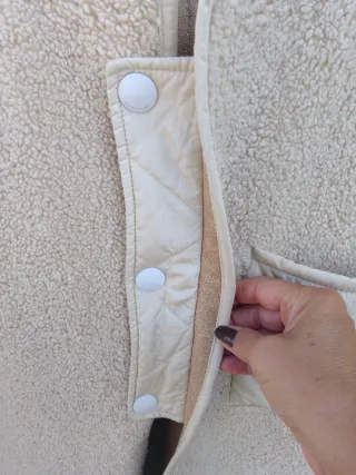 Abrigo Bimba y Lola Beige de borregito Talla M/L