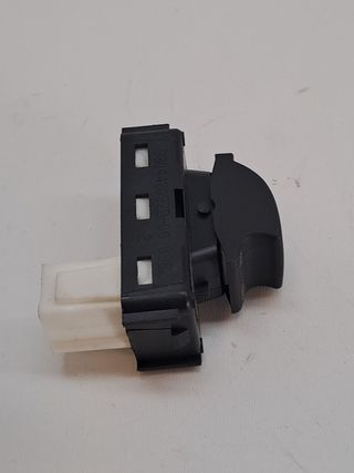 MANDO ELEVALUNAS TRASERO IZQUIERDO OPEL CORSA F