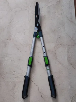 Forbici tagliasiepi telescopiche