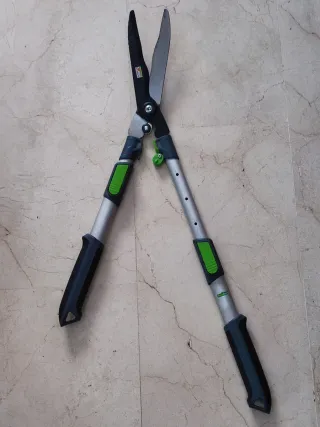 Forbici tagliasiepi telescopiche