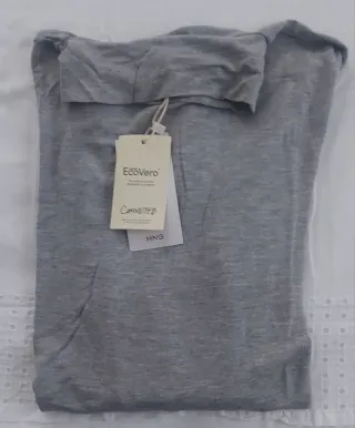 Camiseta MNG gris