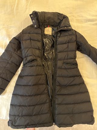 Chaqueta Moncler larga negra plumón