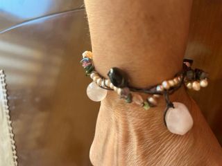 Pulsera multicolor con perlas  y piedras naturales