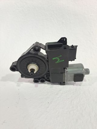 MOTOR ELEVALUNAS TRASERO IZQUIERDO HYUNDAI I40