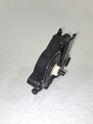 MOTOR ELEVALUNAS TRASERO IZQUIERDO HYUNDAI I40