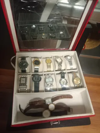 Caja para relojes roja