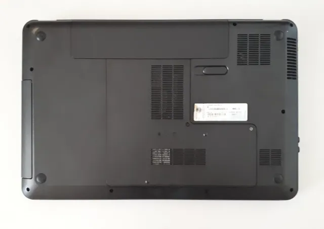 Portátil HP Pavilion g6 i3 8GB 240GB SSD 15,6