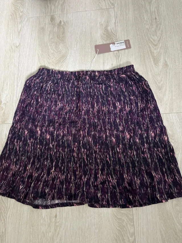 Minifalda estampada morada