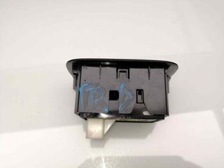 MANDO ELEVALUNAS TRASERO DERECHO TOYOTA AURIS (3)