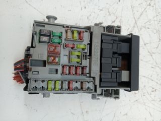 CAJA RELES / FUSIBLES OPEL INSIGNIA BERLINA (7)