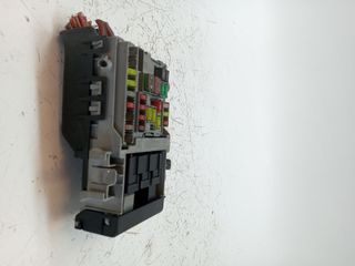 CAJA RELES / FUSIBLES OPEL INSIGNIA BERLINA (7)